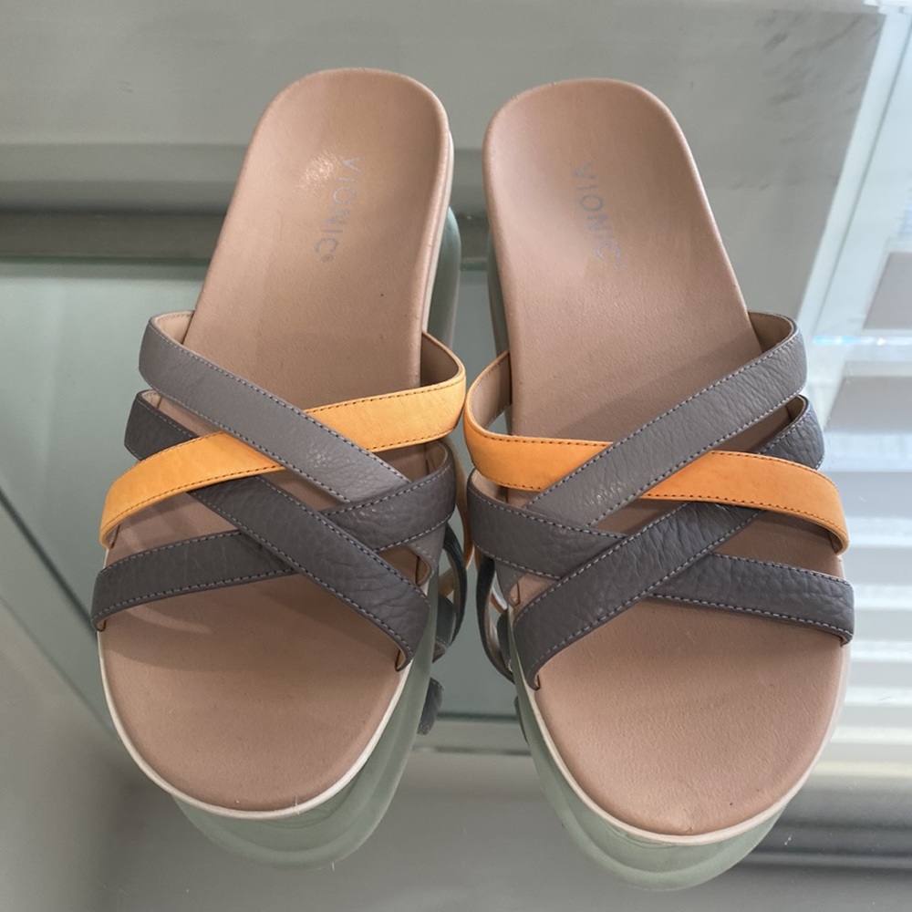 Vionic Gray and Orange Sandals with Criss-Cross Straps